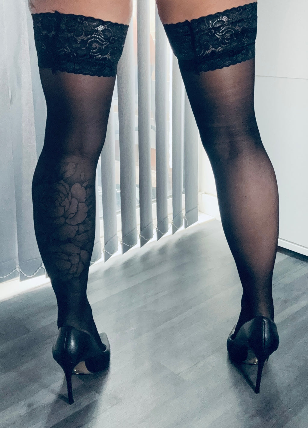 Silky Shine Hold Ups